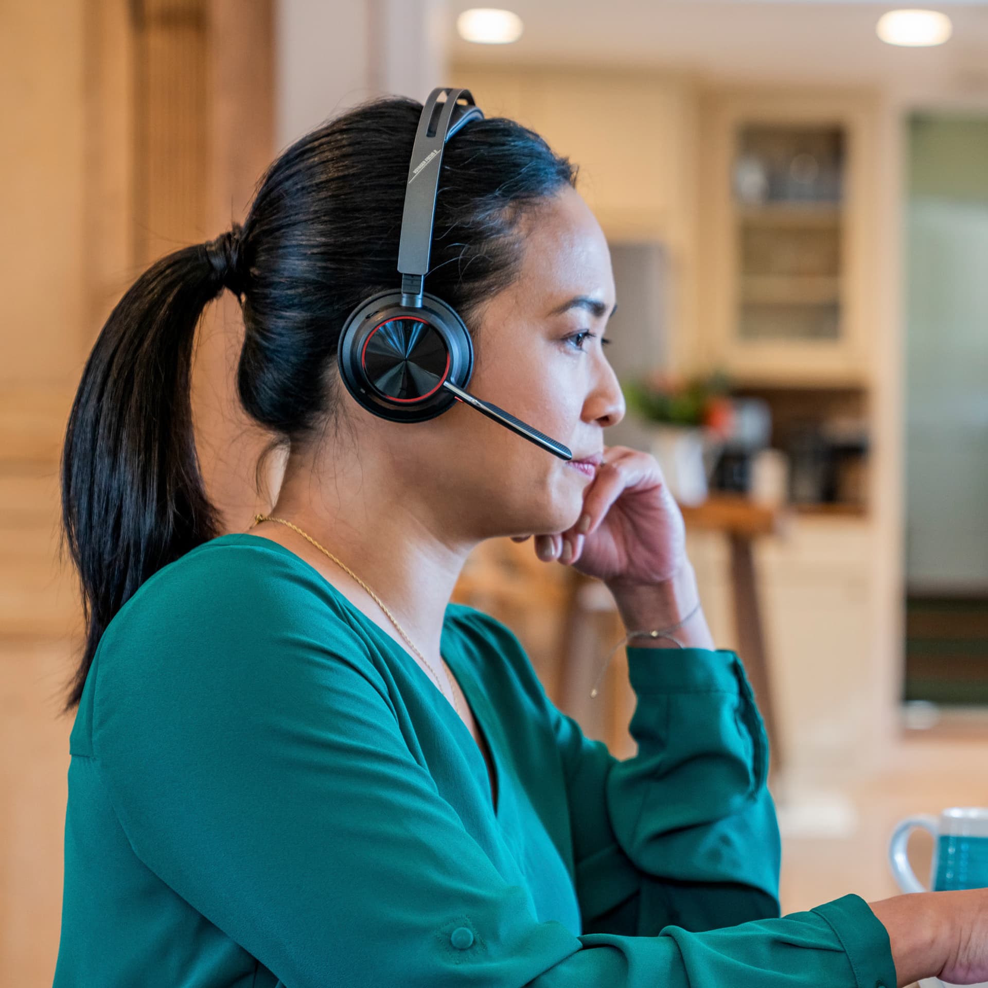 HP Poly Voyager Focus 2 USB-C-C Headset +USB-C/A Adapter, miniatura 4