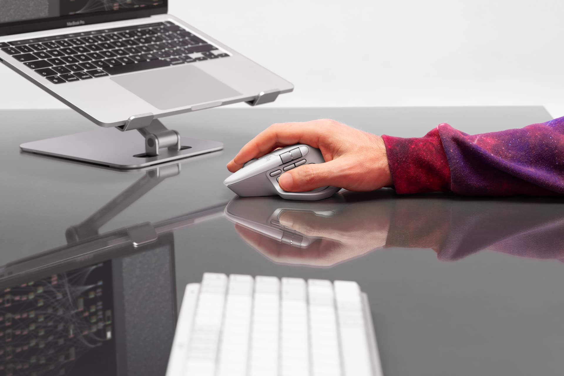 Logitech MX Master 4, rato ergonómico sem fios com feedback tátil de desempenho avançado, deslocamento ultrarrápido, carregamento por USB-C , Bluetooth, Windows, MacOS - grafite, miniatura 8