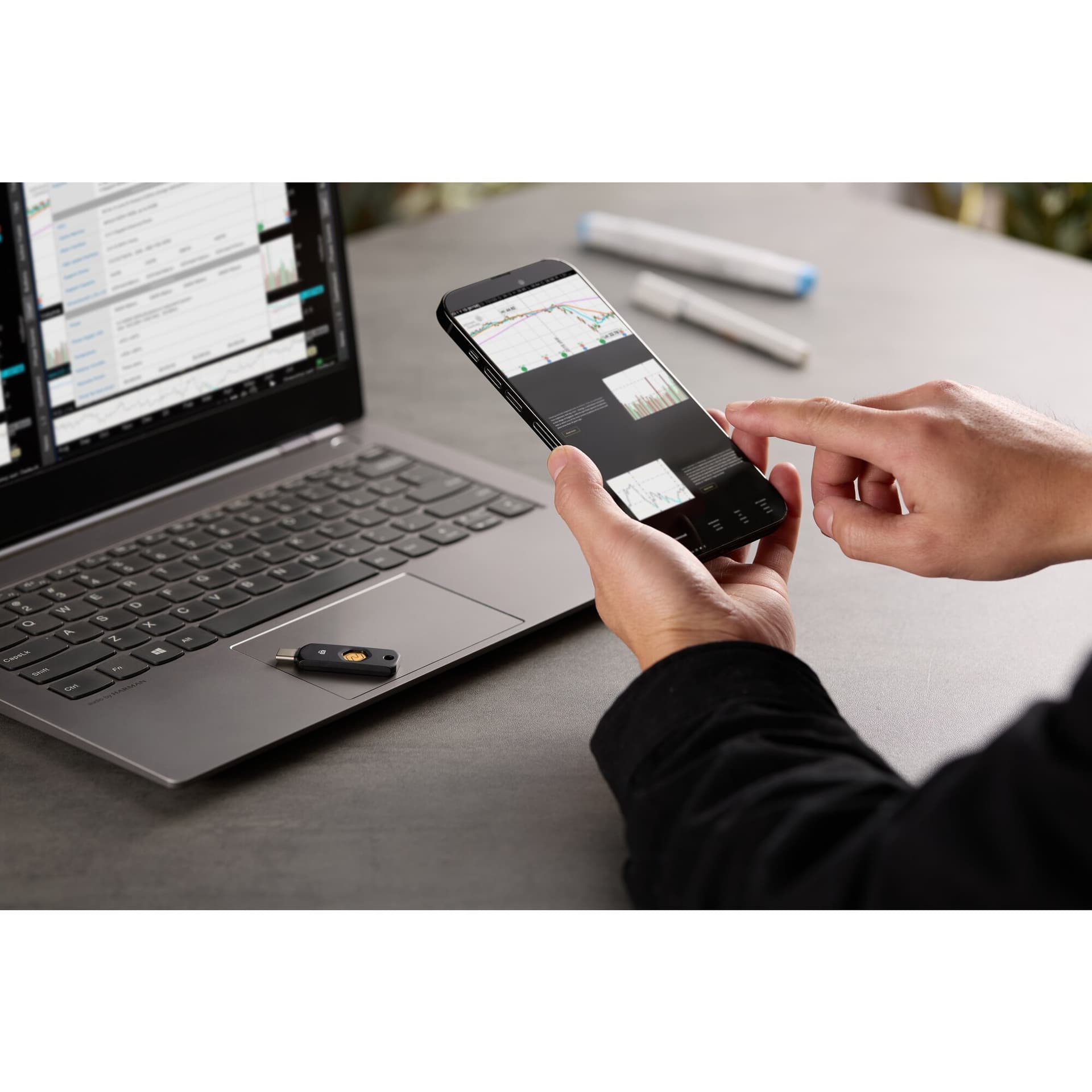 Kensington VeriMark NFC+ USB-C Chave de segurança, miniatura 16