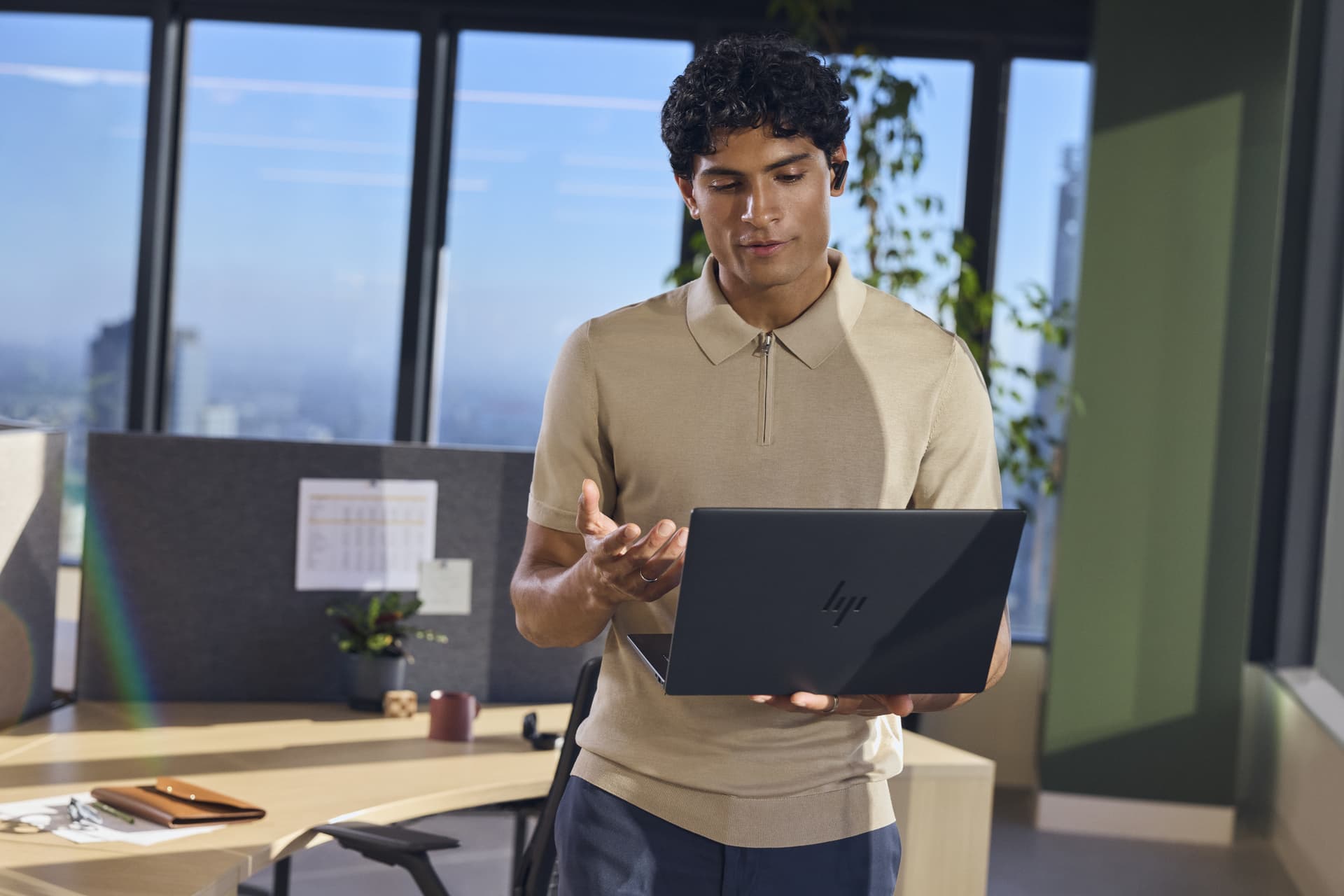 HP EliteBook X G2i Notebook Next Gen Ai, miniatura 17