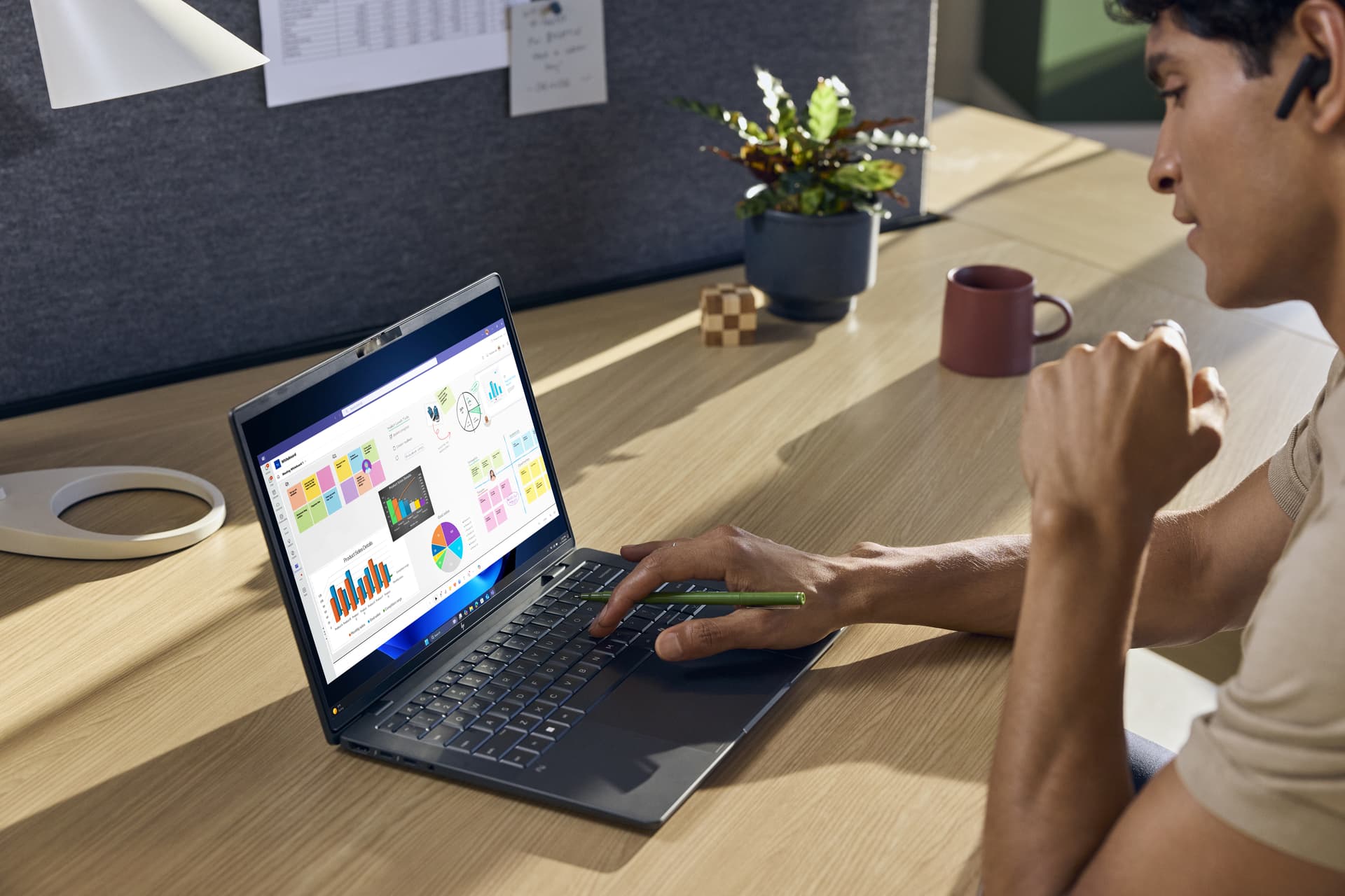 HP EliteBook X G2i Notebook Next Gen Ai, miniatura 18