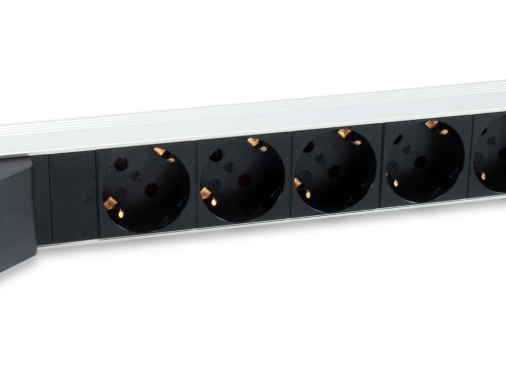 EQUIP REGUA 19" 6 TOMADAS SCHUKO C/DISJUNTOR CABO 1.8M, miniatura 3