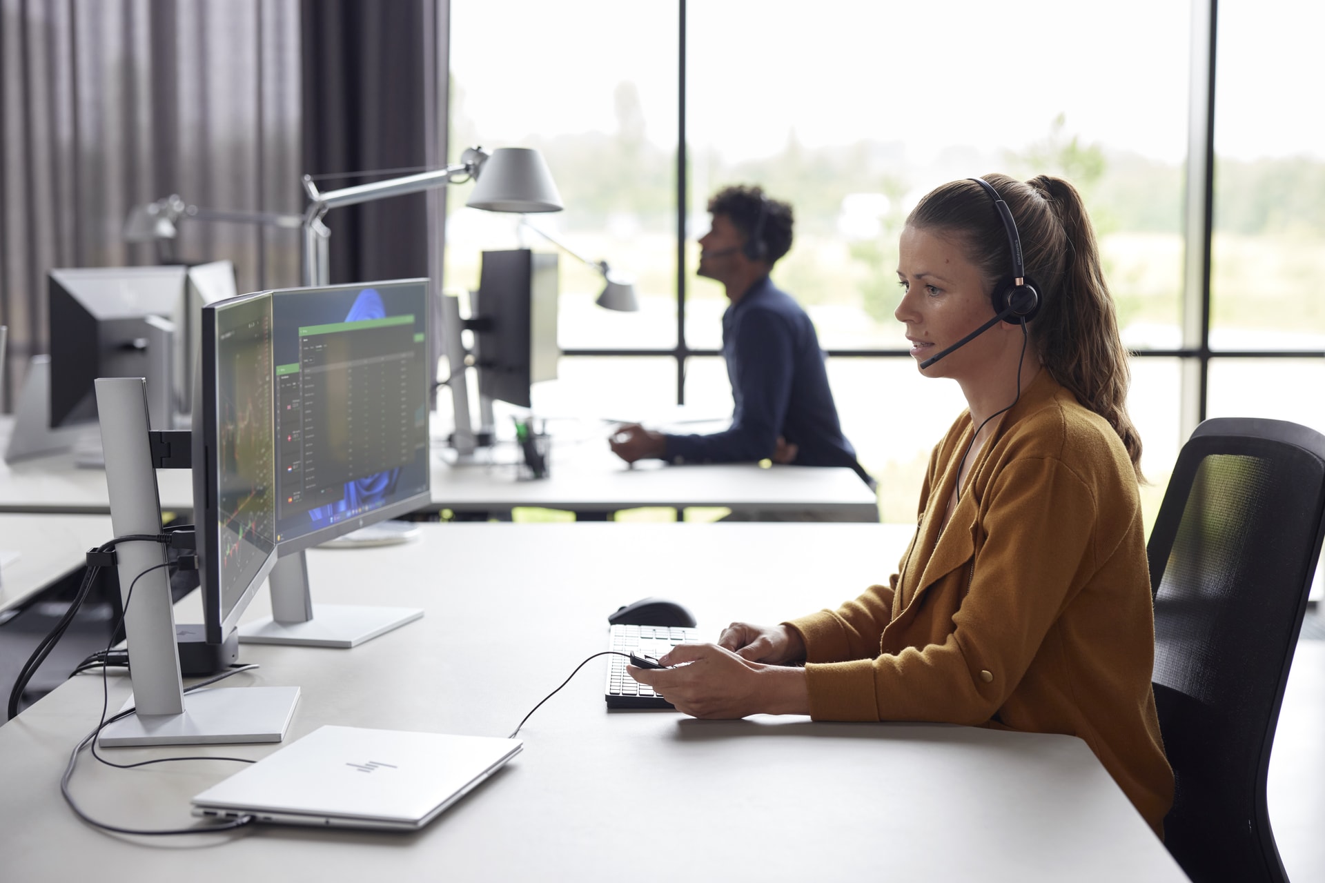 HP Poly Auscultadores estéreo Poly EncorePro 525 com USB-A certificados para Microsoft Teams, imagem 1