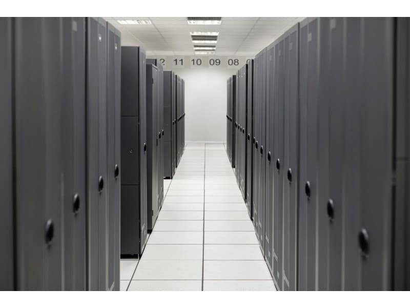 HPE MR416i-o - Controlador de armazenamento (RAID) - 16 Canal - SATA 6Gb/s / SAS 12Gb/s / PCIe 4.0 (NVMe) - RAID (expansão de disco rígido) 0, 1, 5, 6, 10, 50, 60 - PCIe 4.0 x8